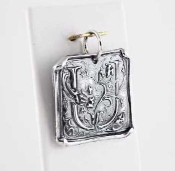 Picture of Initial U Vintage Pendant