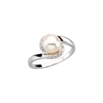 Picture of 14K Gold Freshwater Cultured Pearl & 1/10 CTW Diamond Ring